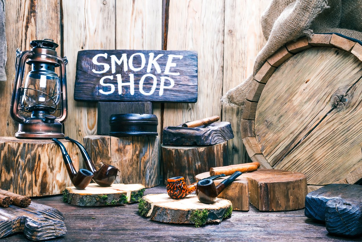 Smoke shop showcase